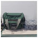 Vera Bradley lunch box qnd Subaru small bag Vera Bradley lunch box qnd Subaru small bag