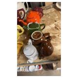 Hall dishwater assortment of teapots and extra Hall dishwater assortment of teapots and extra