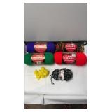 Red heart super saver yarn 6 different color yarn Red heart super saver yarn 6 different color yarn