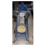 Milled 3�ton hydraulic floor jack Milled 3�ton hydraulic floor jack