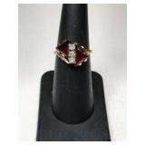 10k gold ring clear /red stones size 6 .105 Oz 10k gold ring clear /red stones size 6 .105 Oz