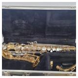Bundy alto saxophone with case