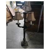 Lamp with four shades