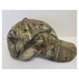 Paramount outdoors Camo hat with lights battery