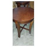 Round top wooden Side table 20in x 25