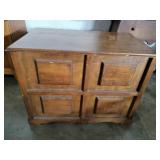 Vintage blanket chest cedar (needs repaired)