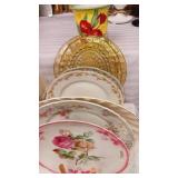 7 plates & Burton ceramic vase