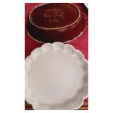 Brown HP Co USA dish & round baking dish 9"