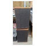 2 bose 501 series 4 speakers