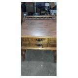 Peters revington Oak End table with 1 drawer