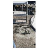 Wire basket on wheels