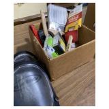 Box lot of painting items