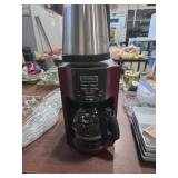 Mr Coffee Coffee maker and keurig pot