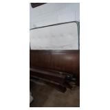 King size Avocado matrice and wooden king size