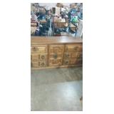 American furniture Co. Oak 9 drawer dresser