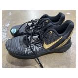 Nike Kyrie Flytrap 2 basketball shoes, size 8