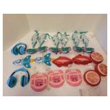 21 Wondershop Christmas Ornaments 4in