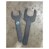 2 crowfoot wrenches