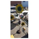 Metal sunflower birdhouse decoration 4.5ft