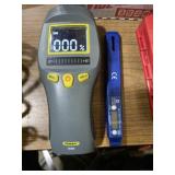 General MM8 moisture detector and Comark PDT300