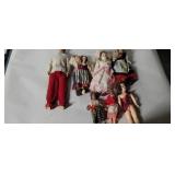 Assorted vintage dolls