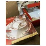 Box of 16 piece porcelain holiday dinnerware set