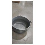 Wearever aluminum Dutch oven