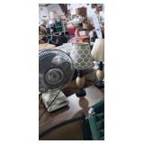 2 matching lamps and desk fan