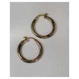 gold tone Silver hoop earrings Marked 925.