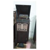 Edison Disc phonograph,  model C 12 with record