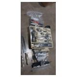 Silverware sets, utensils and kitchen knifes