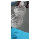 4 condiment bowls with spoons