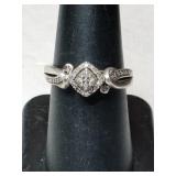 Silver clear Stone ring Marked 925 size 7.