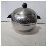 West bend penguin ice bucket