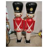 2 blow mold toy soldiers 31 in tall unlighted