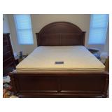 King size bed w/headboard, footboard, mattress &