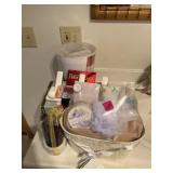 New spa kit, bath decor and accessories