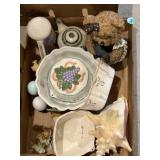 Big conch shell, vintage Le Cordon Bleu jello