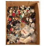Assorted vintage buttons