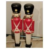 2 blow mold toy soldiers 31 in tall unlighted
