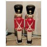 2 blow mold toy soldiers 31 in tall unlighted