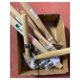 Do it best hammers and handles?