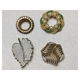 4 gold tone rhinestone brooches ches