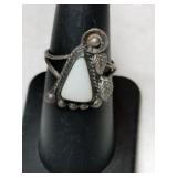 Silver white stone Ring     Size 6.5 .145oz