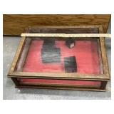 23"x14"x6" wooden display case w/bonus display