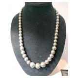 Navajo beaded necklace unmarked  2.030oz