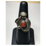 Silver Navajo mother of pearl  ring size 5.