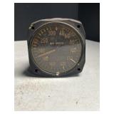 WWII-era Bendix Type D-7 aircraft airspeed