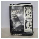 Holding grappling hook