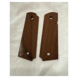 1911 style pistol grips used